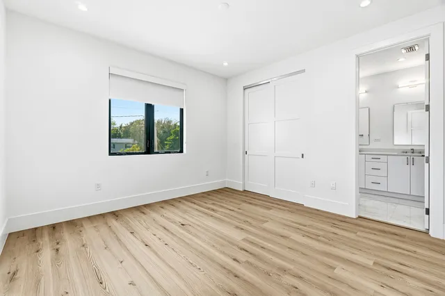 $2,200,000 | 691 Kingsbridge Street, Boca Raton, FL 33487