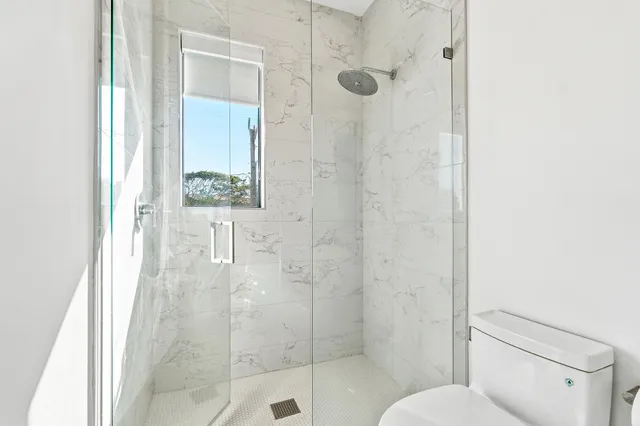 $2,200,000 | 691 Kingsbridge Street, Boca Raton, FL 33487