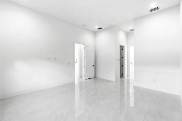 $2,200,000 | 691 Kingsbridge Street, Boca Raton, FL 33487