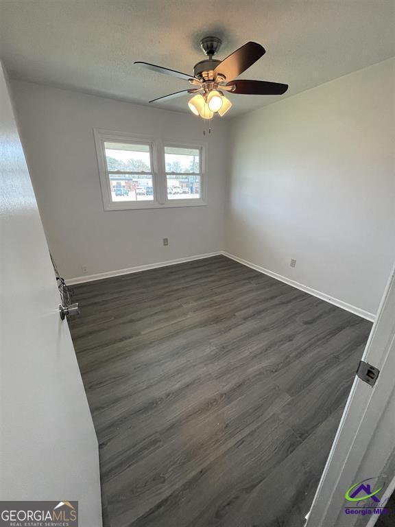 321 Mary Lane Warner Robins, GA 31088 - Photo 10 of 11 a view of an empty room with a window
