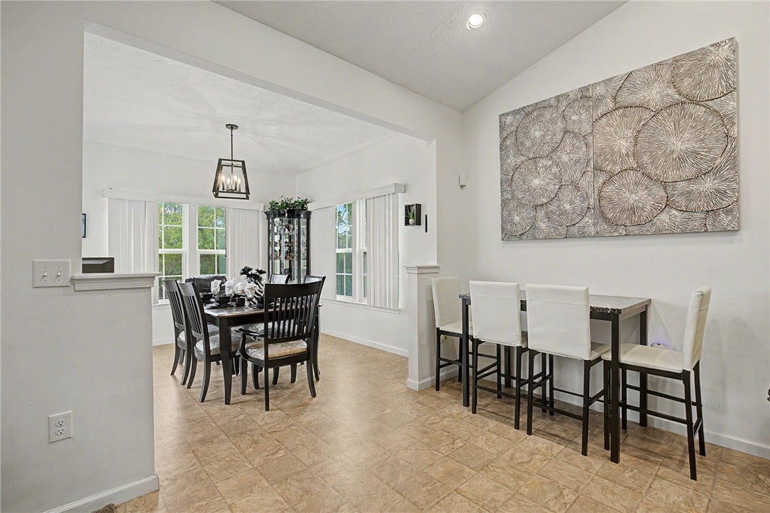 562 Recess Drive Riverside, OH 45404 - Photo 10 of 33 Gallery Image 10