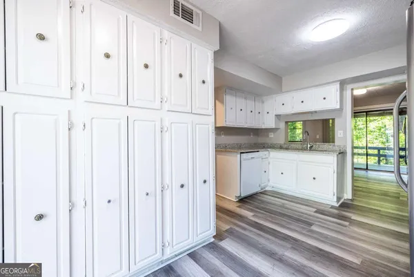 $1,475 | 1010 Mariners Court, Stone Mountain, GA 30083