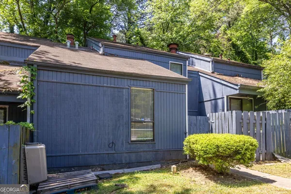 $1,475 | 1010 Mariners Court, Stone Mountain, GA 30083