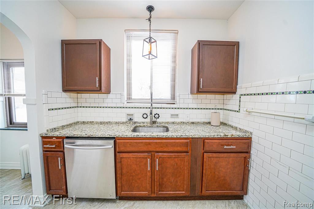 4100 Devonshire Road Detroit, MI 48224 - Photo 40 of 84