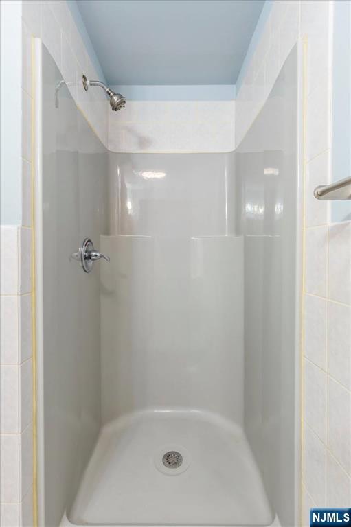 418 Union Avenue, Unit 1 Rutherford, NJ 07070 - Photo 19 of 24