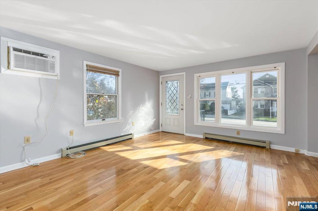 418 Union Avenue, Unit 1 Rutherford, NJ 07070 - Photo 3 of 24