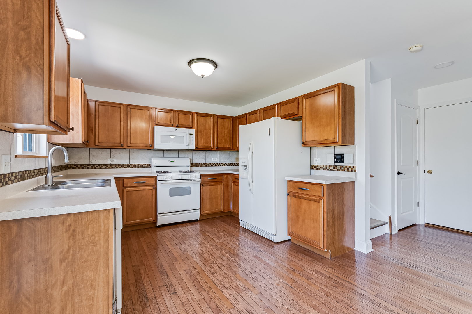 6413 Silver Ridge Drive Plainfield, IL 60586 - Photo 6 of 35