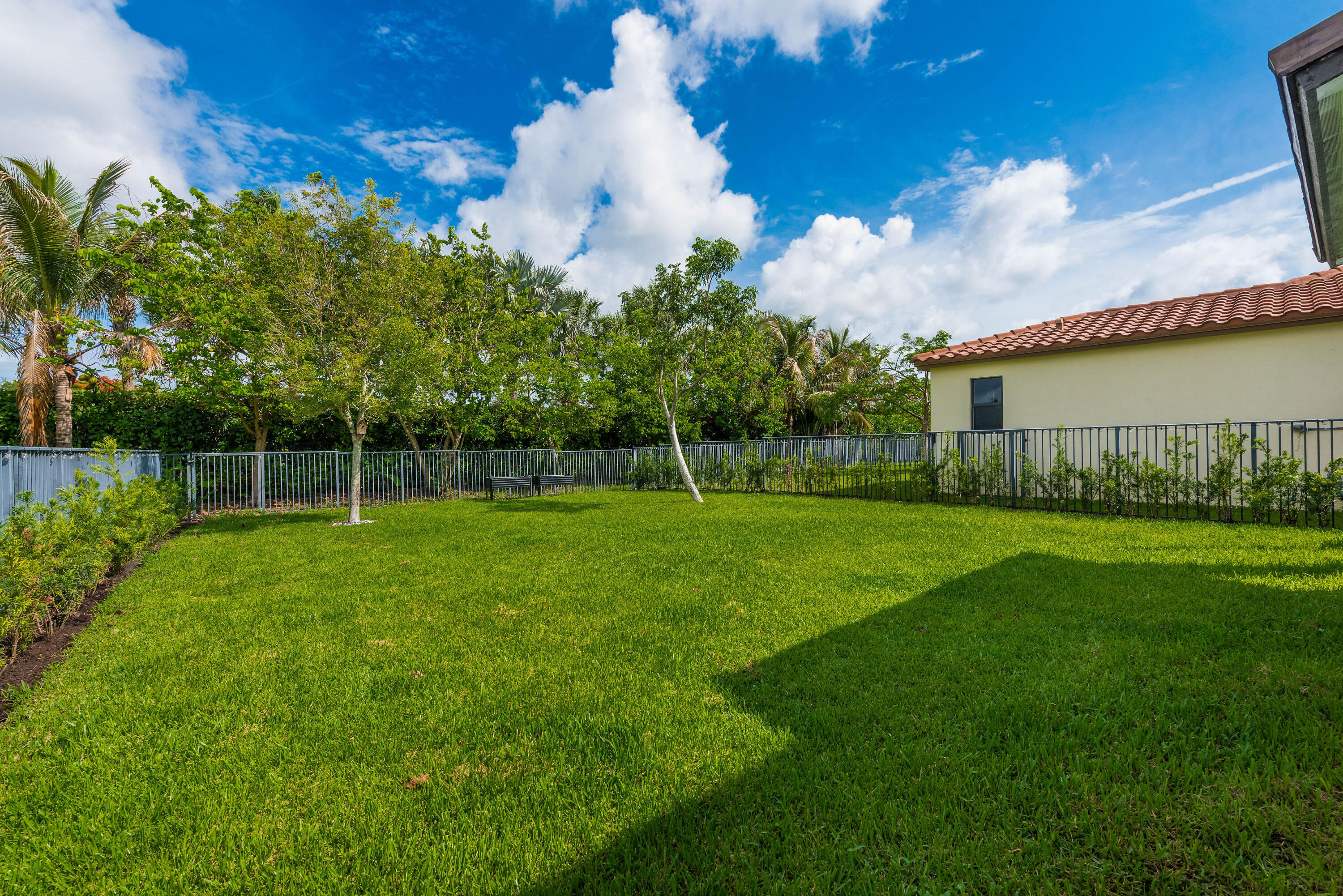 5539 Starfish Road Westlake, FL 33470 - Photo 34 of 42 Backyard