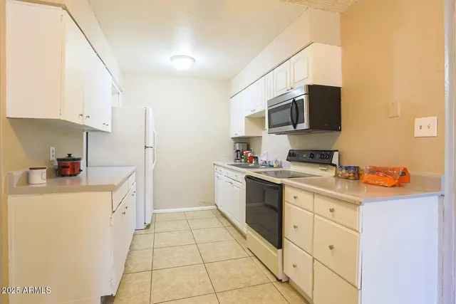 $599,000 | 2018 West Cactus Road, Phoenix, AZ 85029