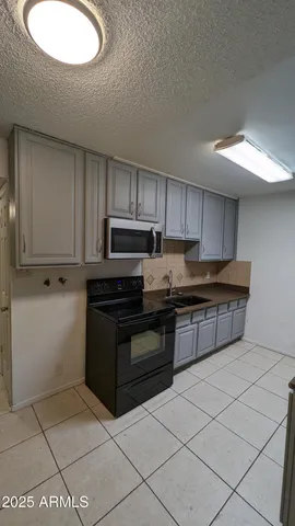 $599,000 | 2018 West Cactus Road, Phoenix, AZ 85029