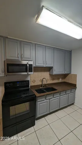 $599,000 | 2018 West Cactus Road, Phoenix, AZ 85029