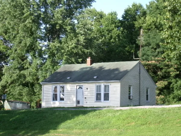 $350,000 | 46 Bassett Road, Elizabethtown, IL 62931