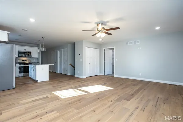 $720,000 | 652 North Kansas Street, Unit 652A & B, Edwardsville, IL 62025