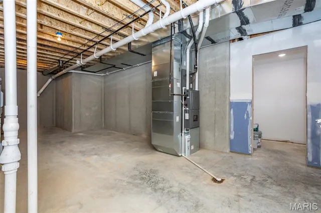 $720,000 | 652 North Kansas Street, Unit 652A & B, Edwardsville, IL 62025