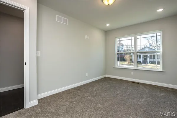 $720,000 | 652 North Kansas Street, Unit 652A & B, Edwardsville, IL 62025