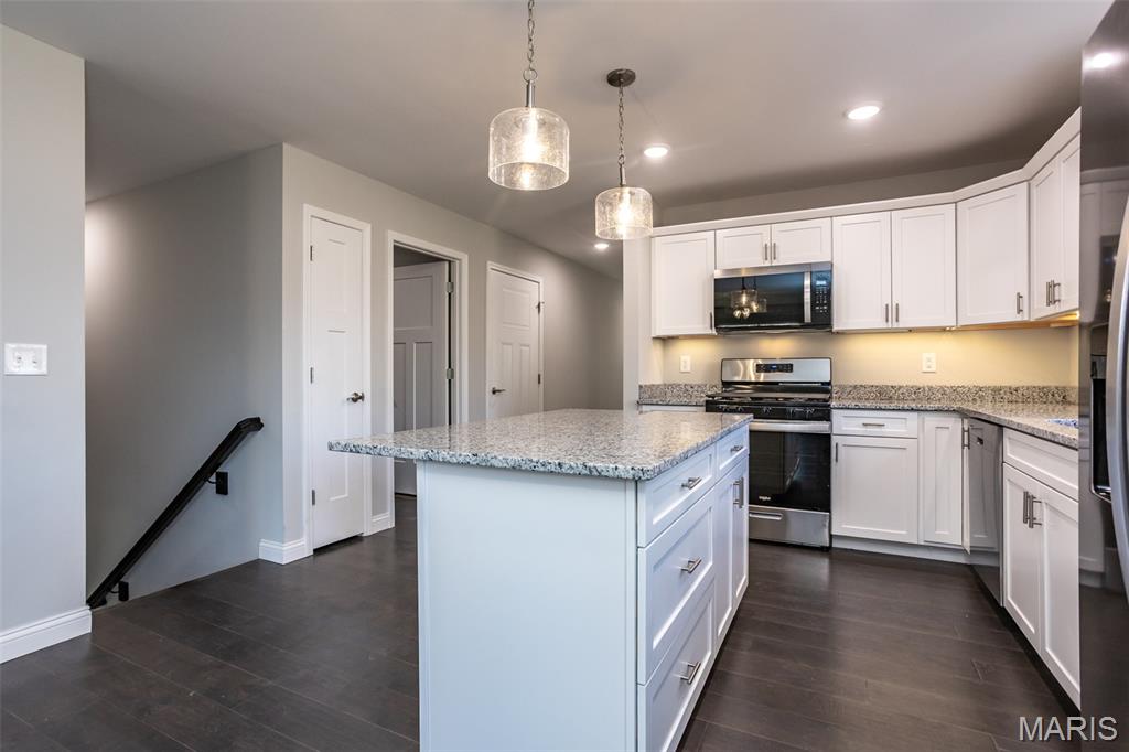 652 North Kansas Street, Unit 652A & B Edwardsville, IL 62025 - Photo 30 of 46