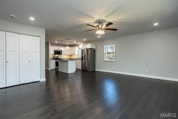 $720,000 | 652 North Kansas Street, Unit 652A & B, Edwardsville, IL 62025