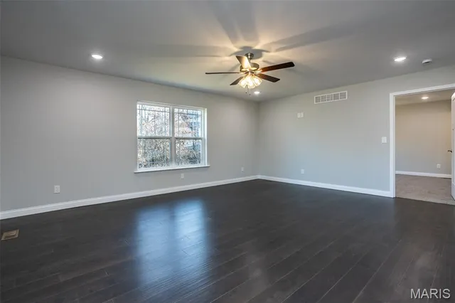 $720,000 | 652 North Kansas Street, Unit 652A & B, Edwardsville, IL 62025