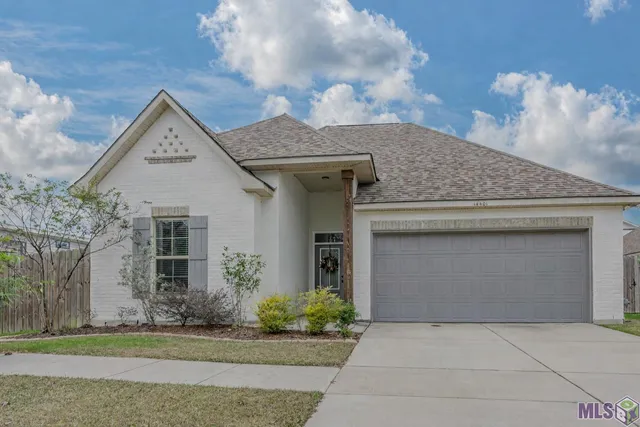 $318,000 | 14401 Sterling Oaks Drive, Gonzales, LA 70737
