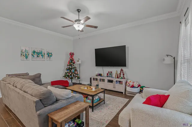 $320,000 | 14401 Sterling Oaks Drive, Gonzales, LA 70737