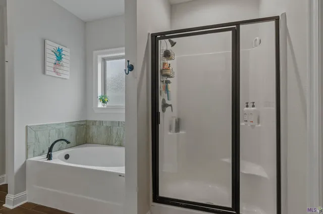 $320,000 | 14401 Sterling Oaks Drive, Gonzales, LA 70737