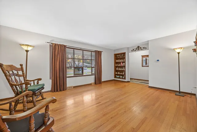 $549,000 | 1431 62nd Street, Downers Grove, IL 60516