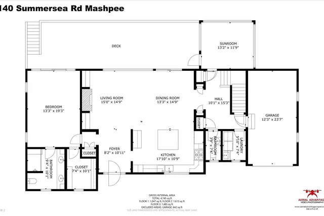 a picture of a wall with a white wall