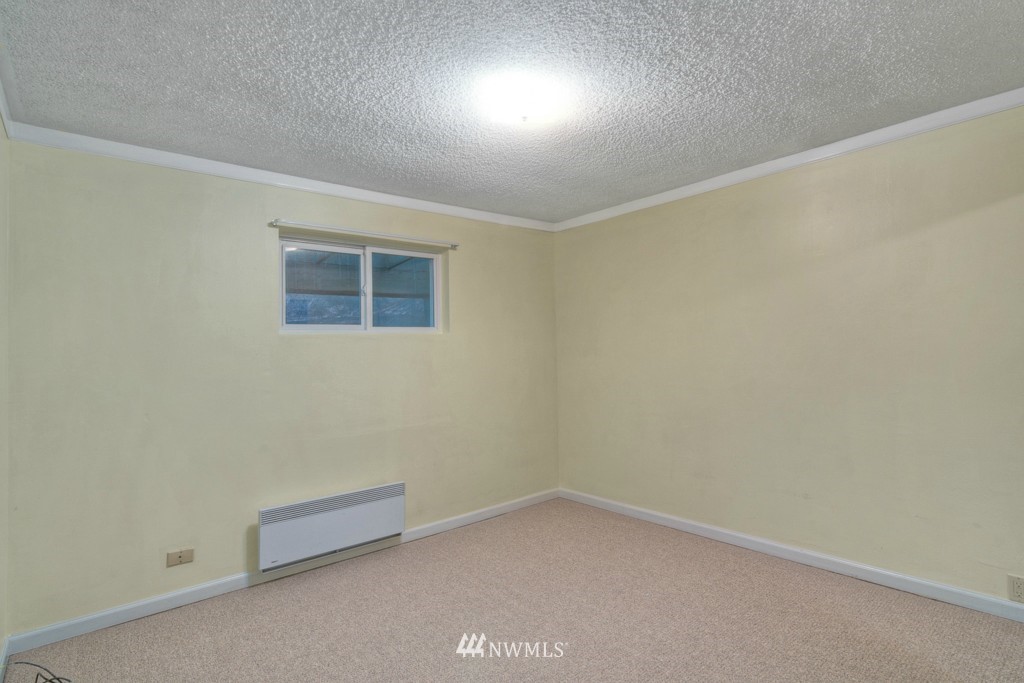 302 Northwest 2nd Place Renton, WA 98057 - Photo 6 of 13