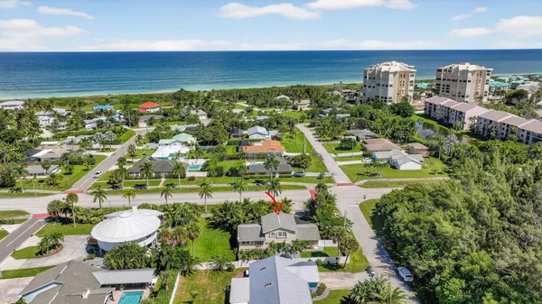 $3,600 | 2025 South Ocean Drive, Fort Pierce, FL 34949