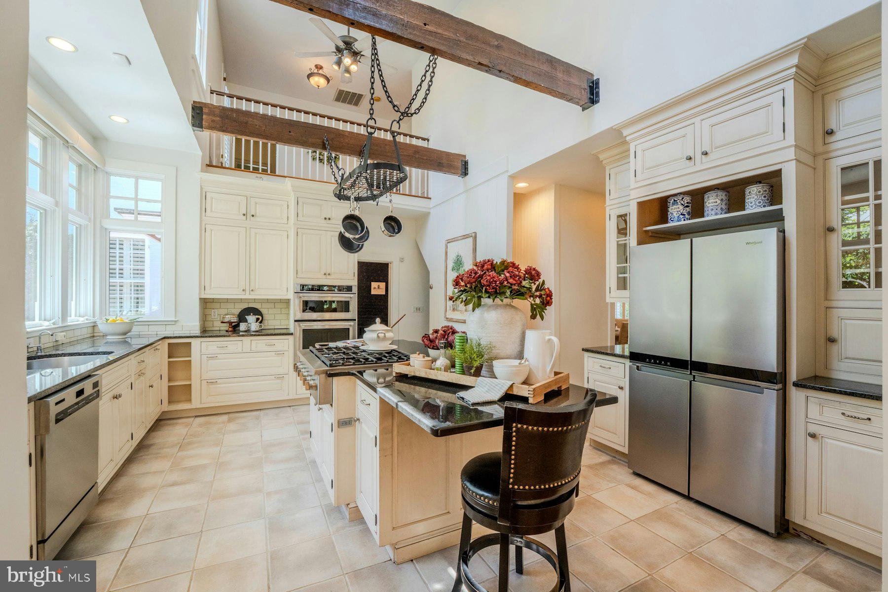 208 Edwards Ferry Road Northeast Leesburg, VA 20176 - Photo 18 of 76