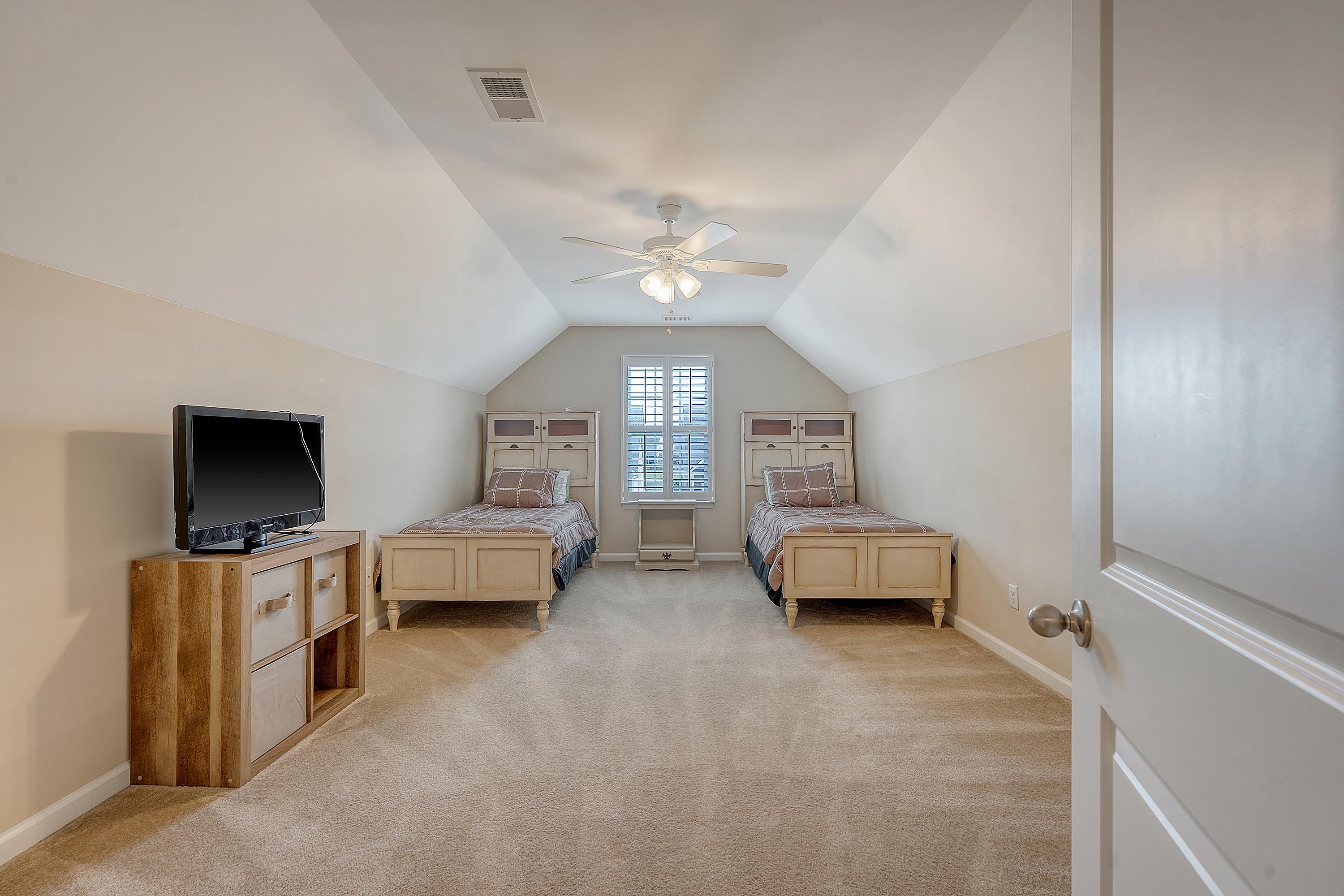 227 Spectrum Road Summerville, SC 29486 - Photo 10 of 45 DSC05325_36-copy