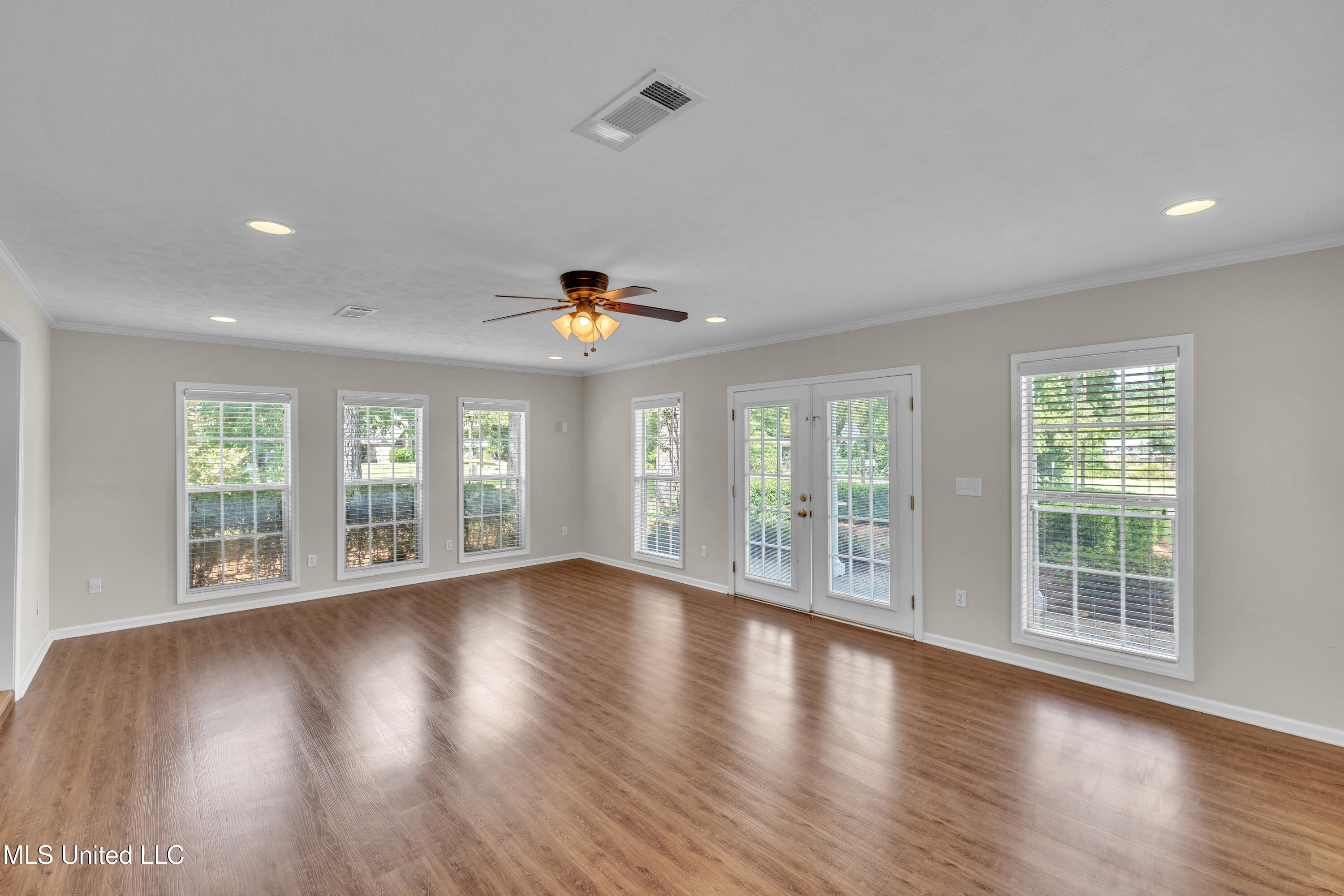 112 Channel Lane Madison, MS 39110 - Photo 7 of 30 FI6A3254