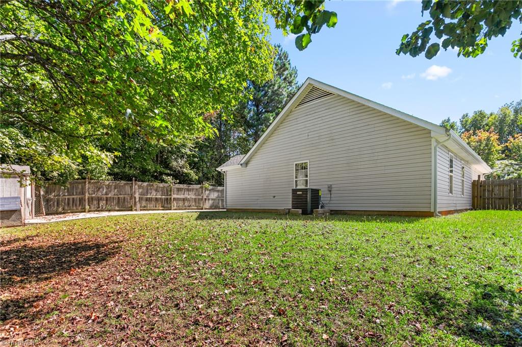 528 Fox Ridge Road Greensboro, NC 27406 - Photo 27 of 32 Back of Home