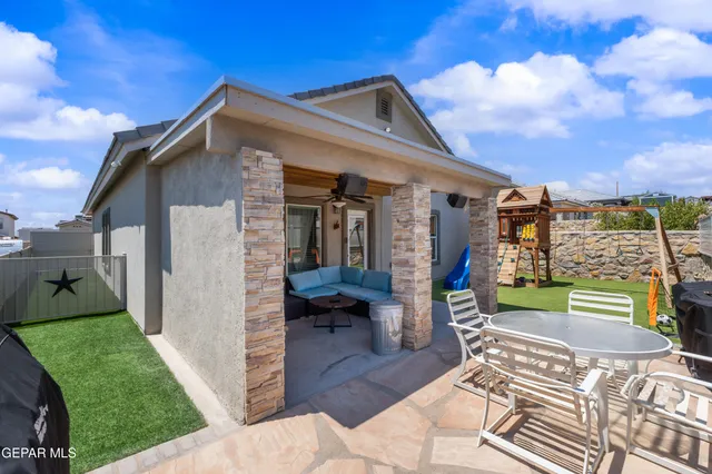 $267,700 | 232 Reigate Drive, Horizon City, TX 79928