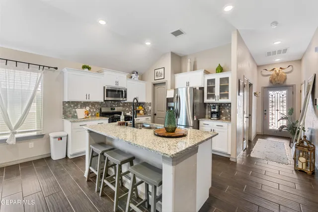 $267,700 | 232 Reigate Drive, Horizon City, TX 79928