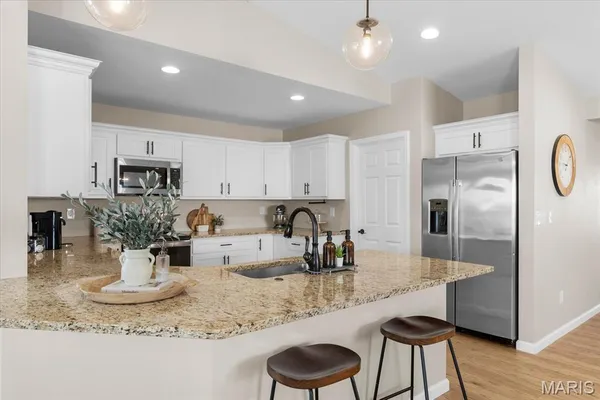 $450,000 | 420 Foxtail Drive, Freeburg, IL 62243