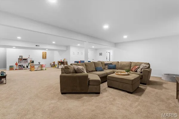 $450,000 | 420 Foxtail Drive, Freeburg, IL 62243