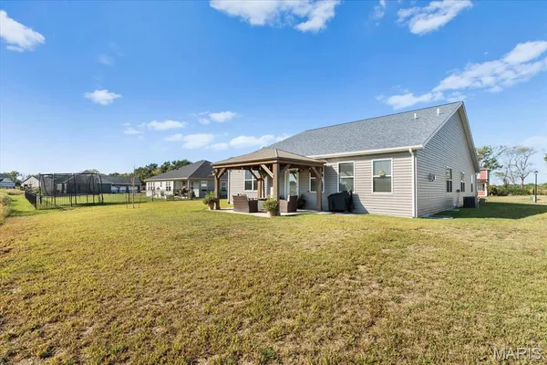 $450,000 | 420 Foxtail Drive, Freeburg, IL 62243