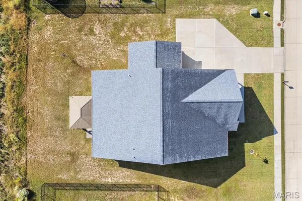 $450,000 | 420 Foxtail Drive, Freeburg, IL 62243