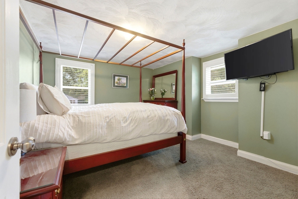 19 Burt Road Wilmington, MA 01887 - Photo 20 of 42 Gallery Image 20
