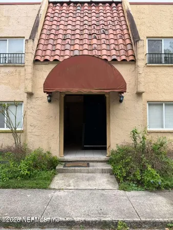 $1,350 | 3864 La Mirada Drive North, Unit 6, Jacksonville, FL 32217