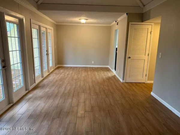 $1,350 | 3864 La Mirada Drive North, Unit 6, Jacksonville, FL 32217