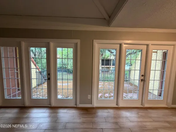 $1,350 | 3864 La Mirada Drive North, Unit 6, Jacksonville, FL 32217