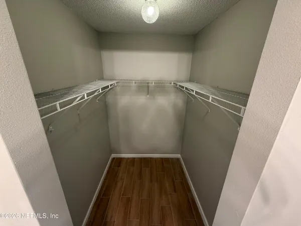$1,350 | 3864 La Mirada Drive North, Unit 6, Jacksonville, FL 32217