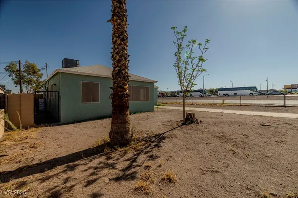 $995 | 100 North Ocotillo Street, Unit B, Henderson, NV 89015