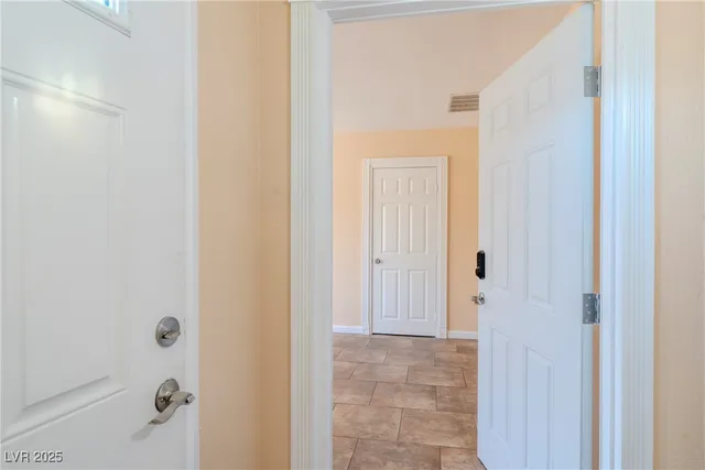 $1,099 | 100 North Ocotillo Street, Unit B, Henderson, NV 89015