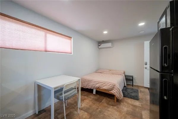 $995 | 100 North Ocotillo Street, Unit B, Henderson, NV 89015