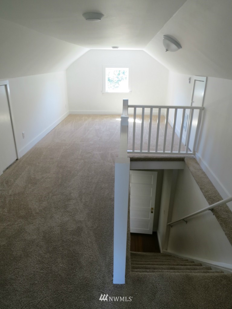 3708 Rockefeller Avenue Everett, WA 98201 - Photo 10 of 13