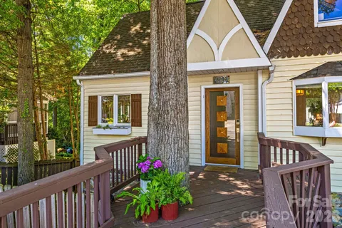 $725,000 | 1512 Ideal Way, Charlotte, NC 28203