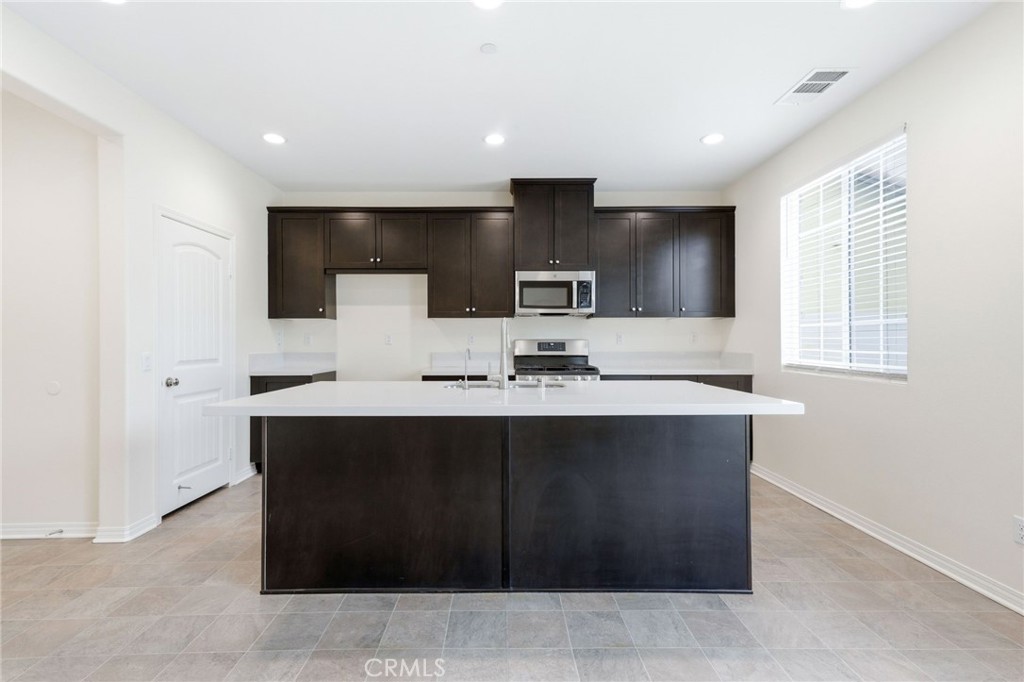 27311 Dover Road Menifee, CA 92584 - Photo 12 of 65